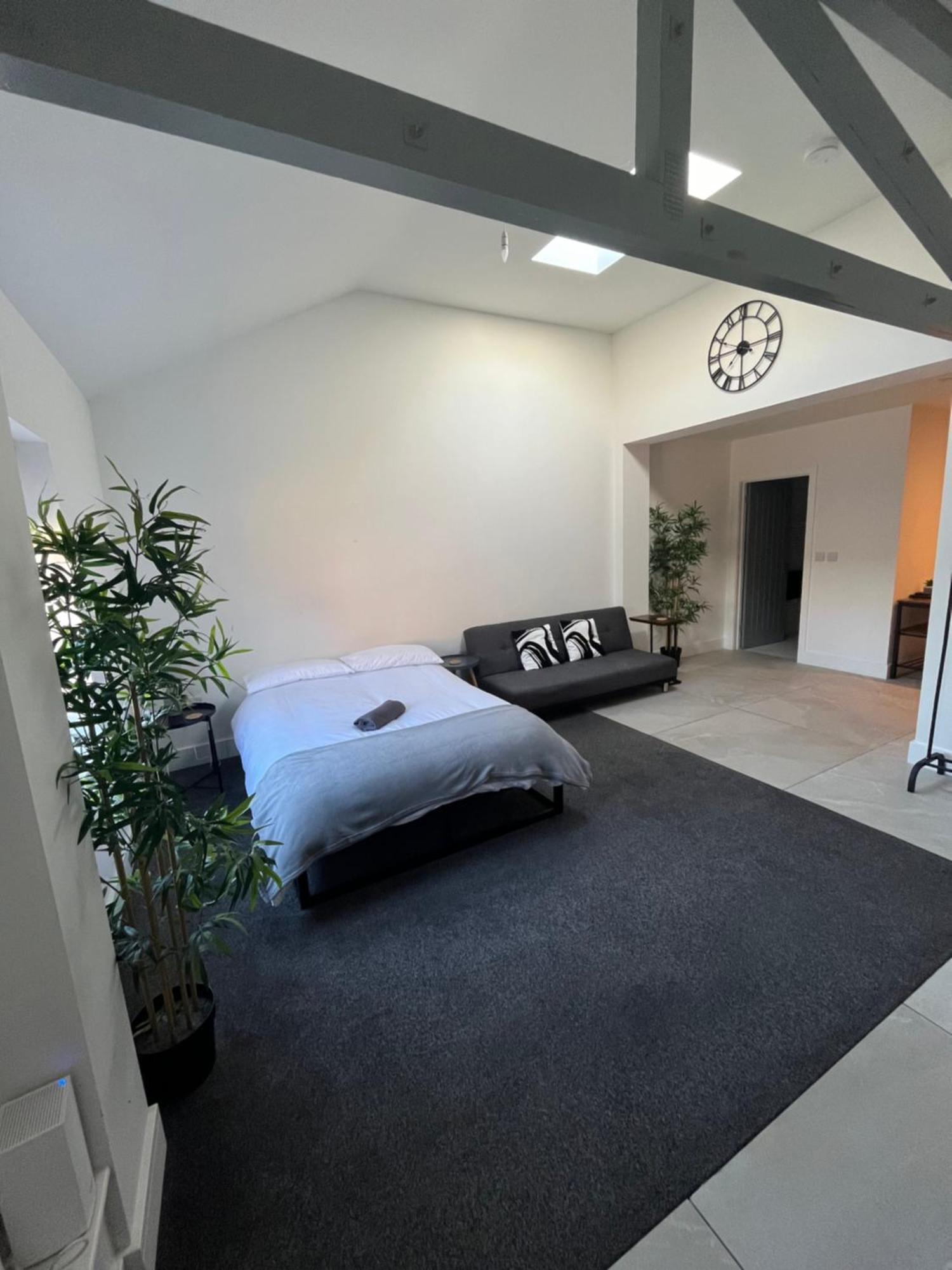 Entire Property In Downham Market, Serviced Accomodation Apartment Екстериор снимка